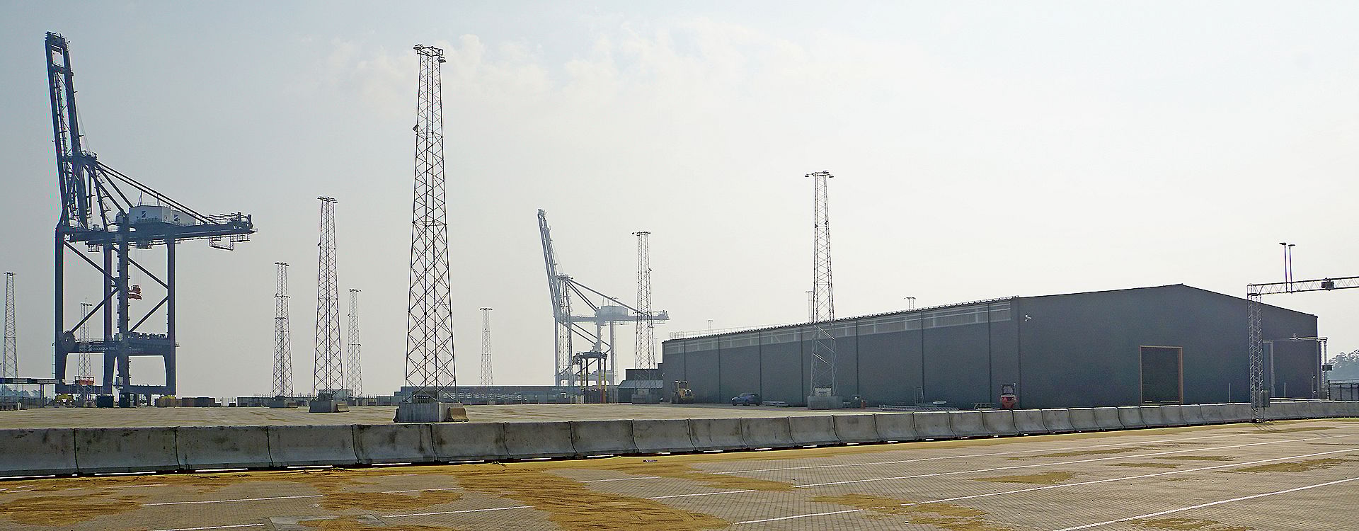Logistics buildings | BORGA